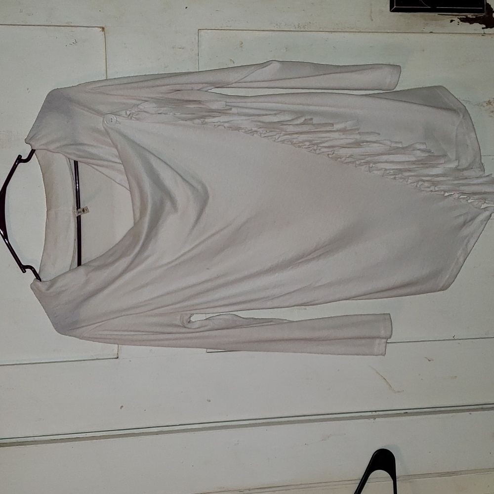 Long sleeve white fringe shirt